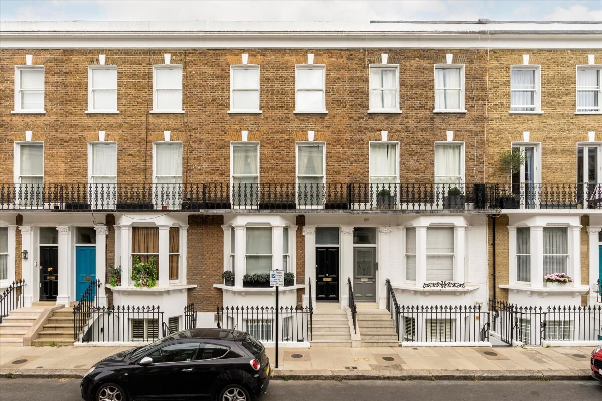 4 bedroom house in Redburn Street