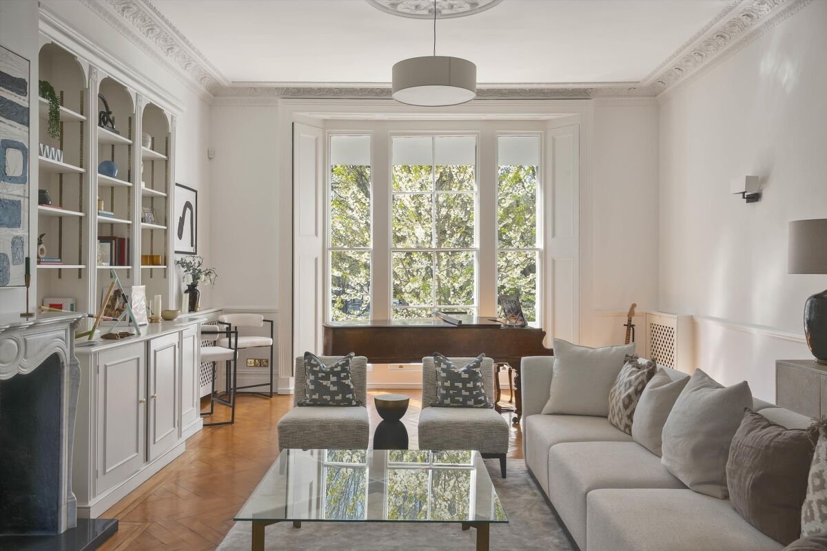 6 bedroom house in Palace Gardens Terrace