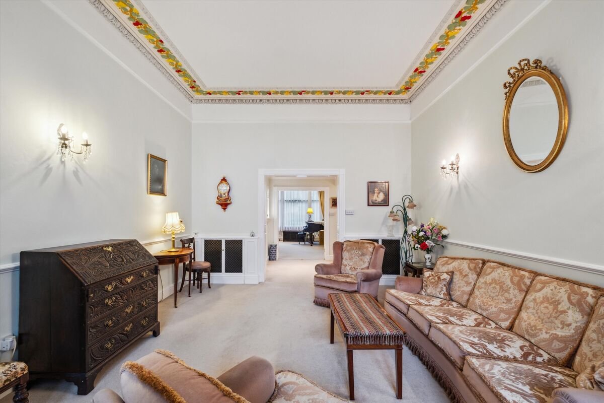 2 bedroom duplex in Westbourne Terrace