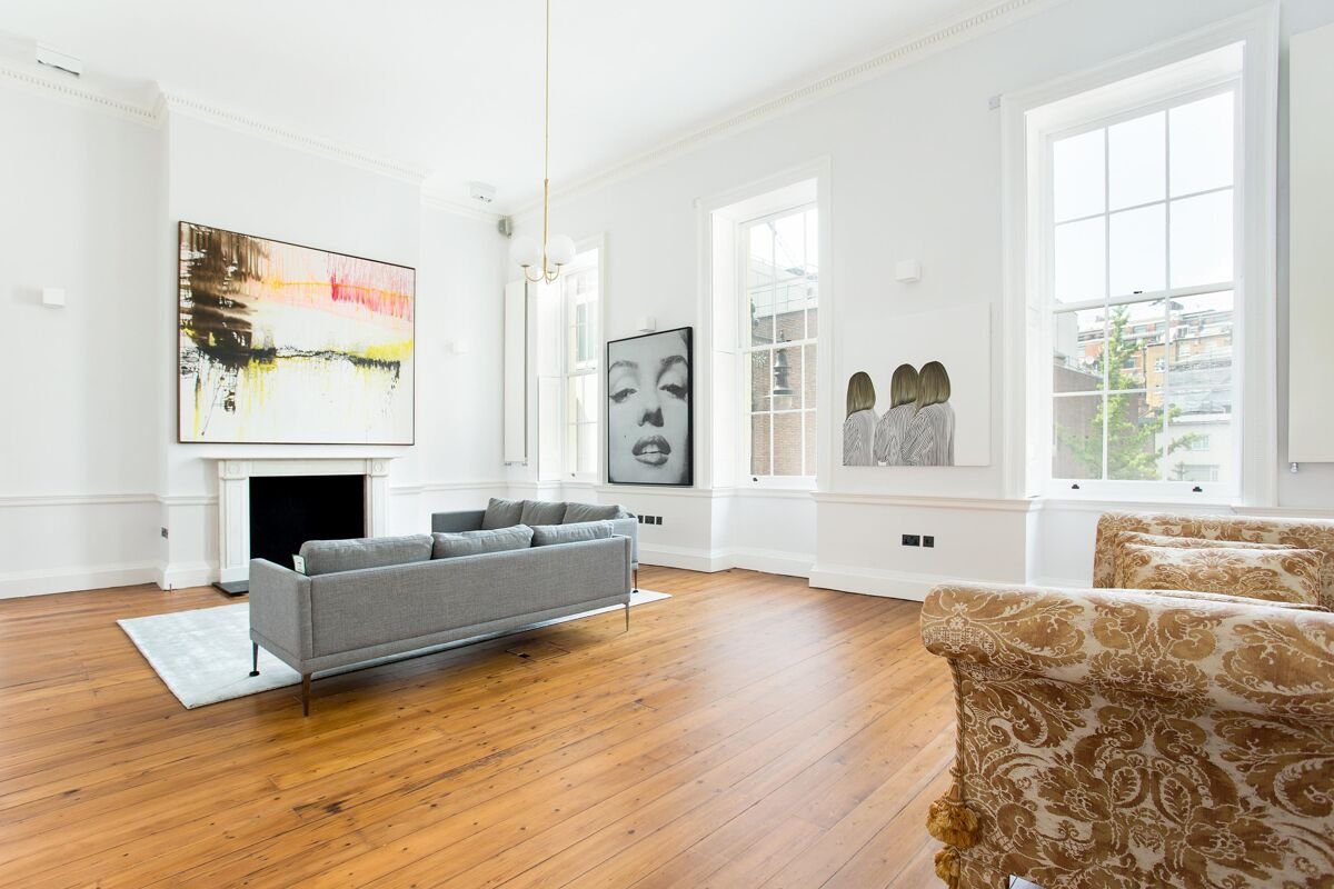 2 bedroom flat in Hertford Street