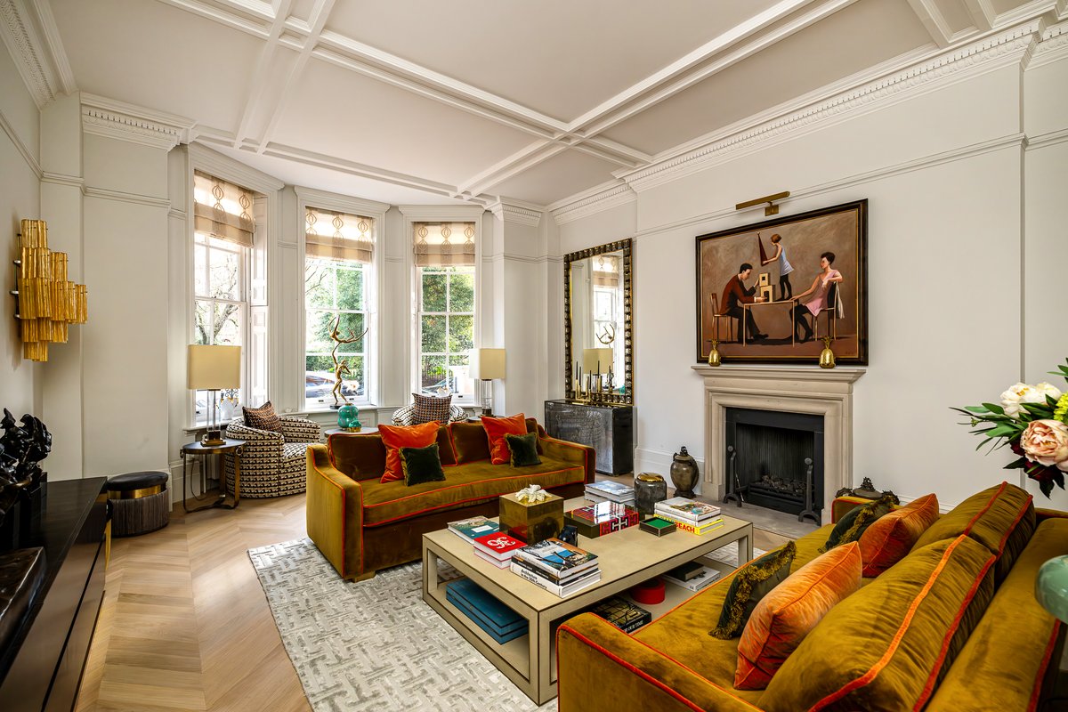 3 bedroom flat in London • Leasehold