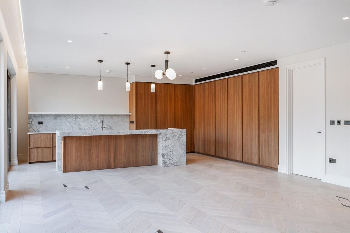 One Carrington Street, Mayfair, London, W1J 7AF