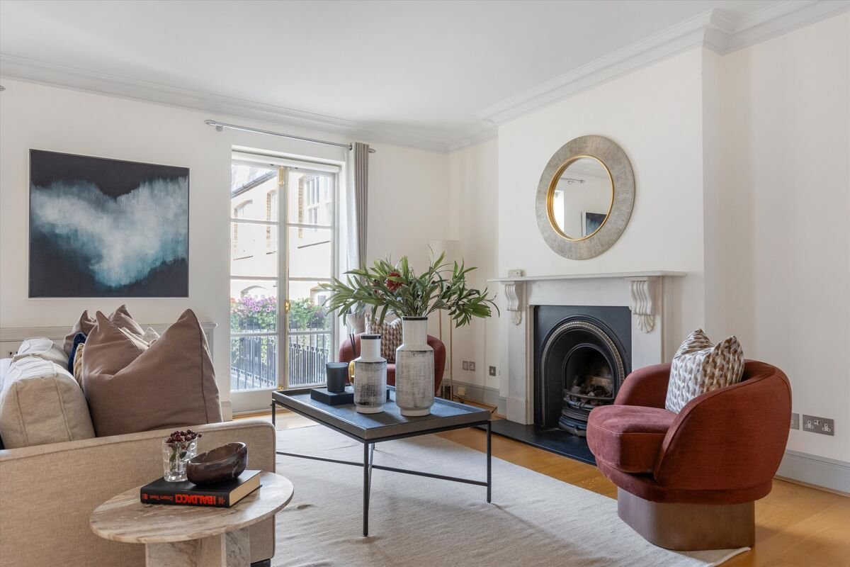 2 bedroom flat in Palace Gate