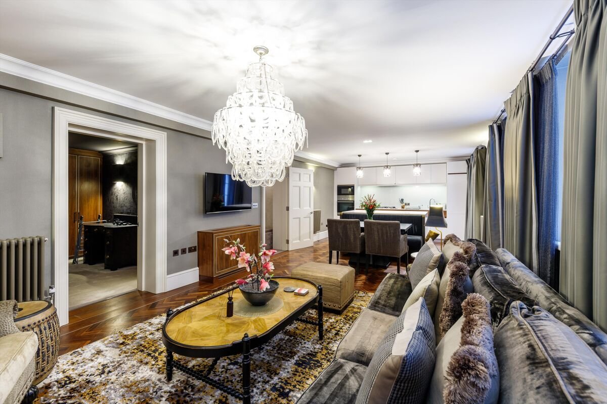 2 bedroom flat in Buckingham Street