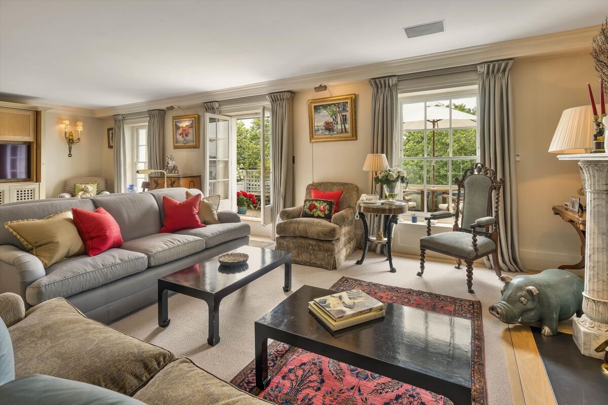 3 bedroom penthouse in Eaton Square