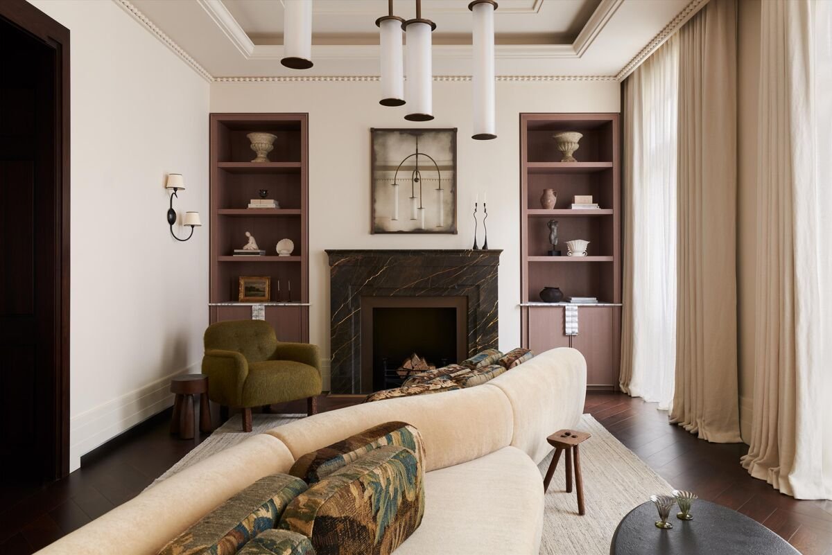 4 Mulberry Square, Chelsea Barracks, Belgravia, London, SW1W 8BQ