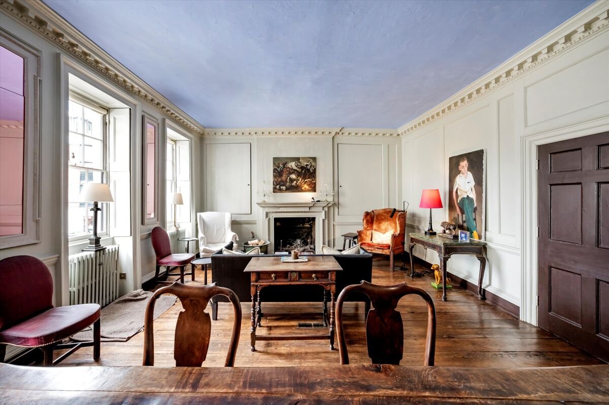 4 bedroom house in Fournier Street