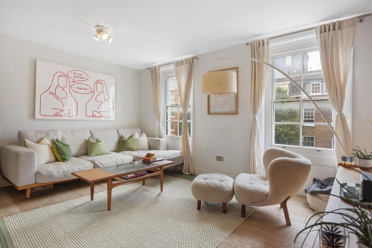 1 bedroom flat in Molyneux Street
