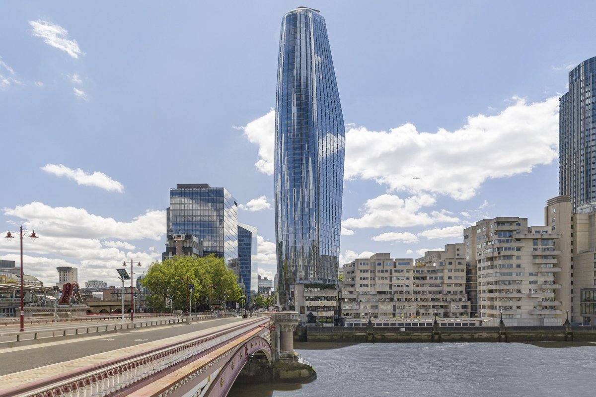 Contemporary apartment on the fashionable Southbank