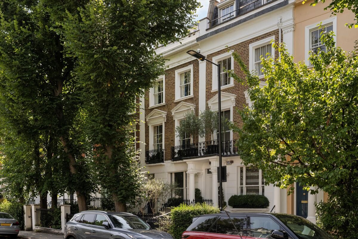 5 bedroom house in Sutherland Place