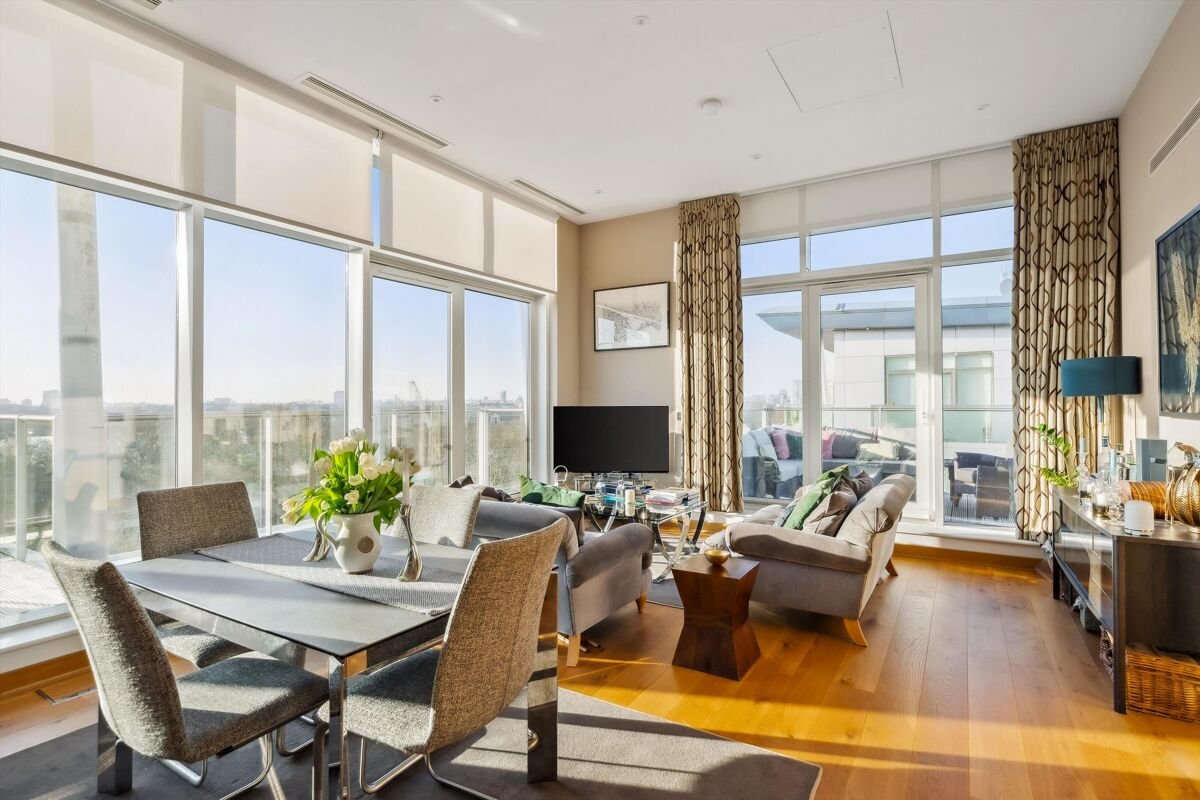 2 bedroom penthouse in Eustace Building