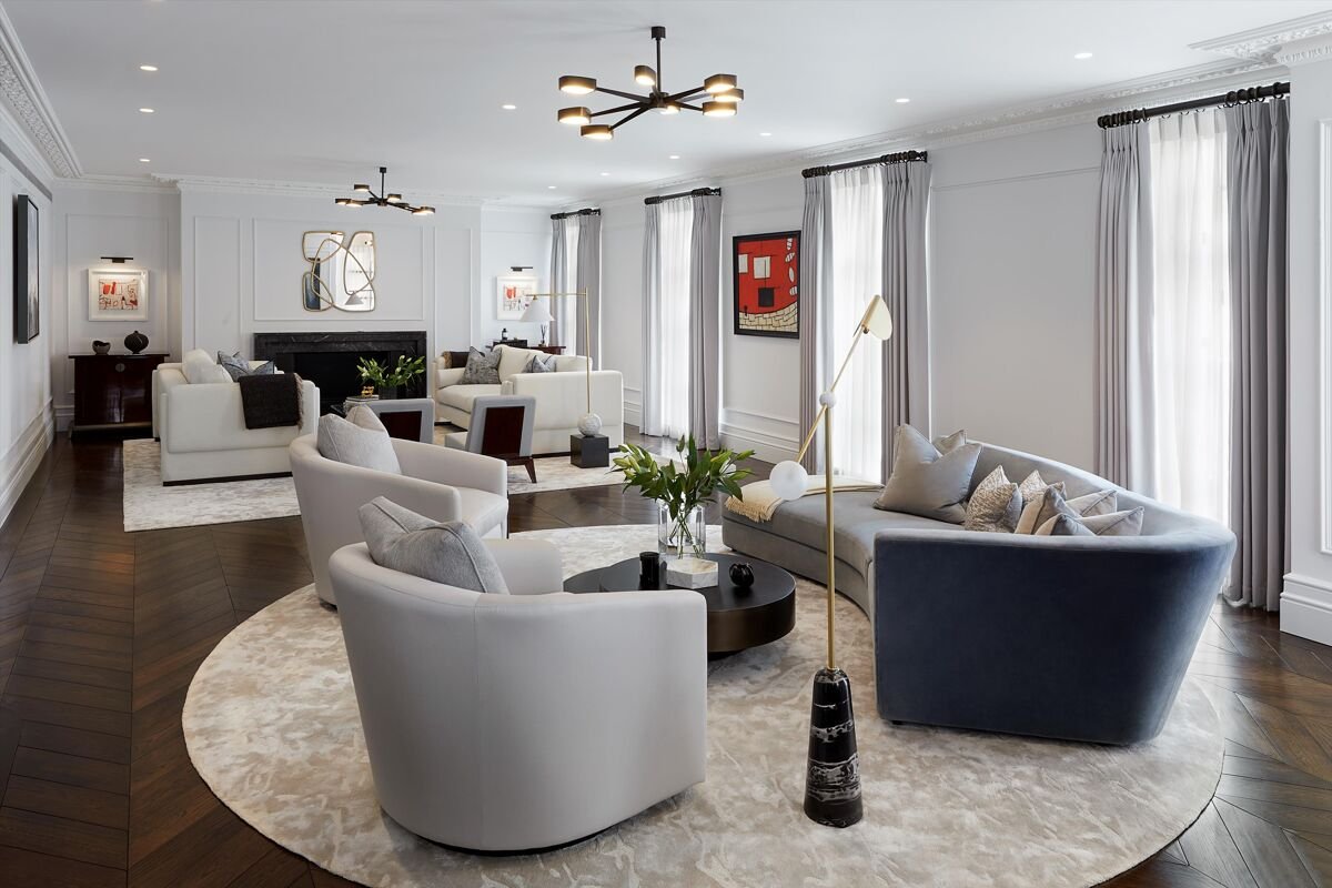 3 bedroom flat in Knightsbridge Gate