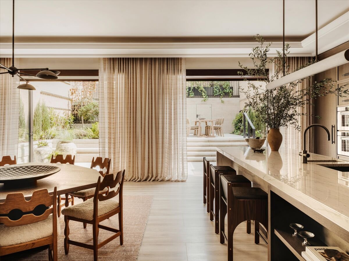 5 Whistler Square, Chelsea Barracks, Belgravia London, SW1W 8RF