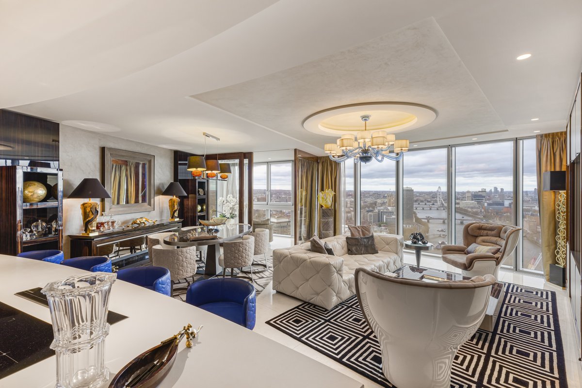 3 bedroom flat in London • Leasehold