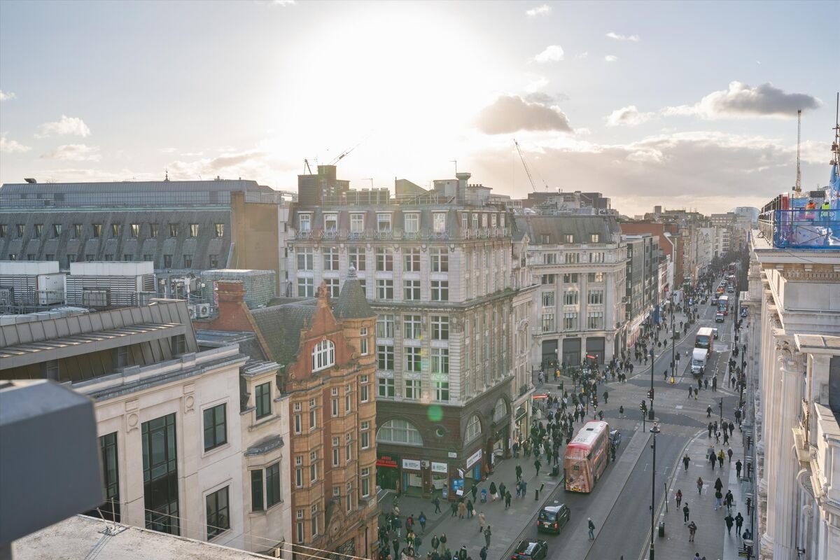 2 bedroom penthouse in Market Place