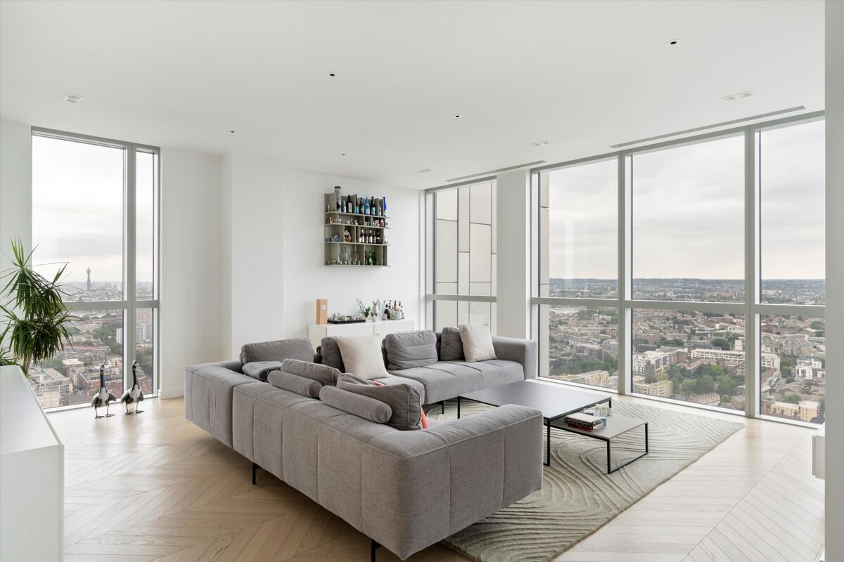 3 bedroom flat in City Road