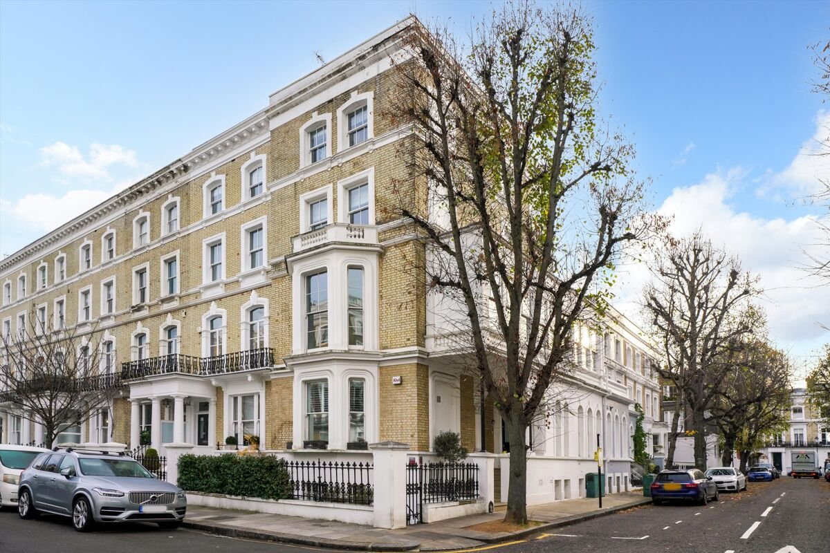 5 bedroom flat in Cathcart Road