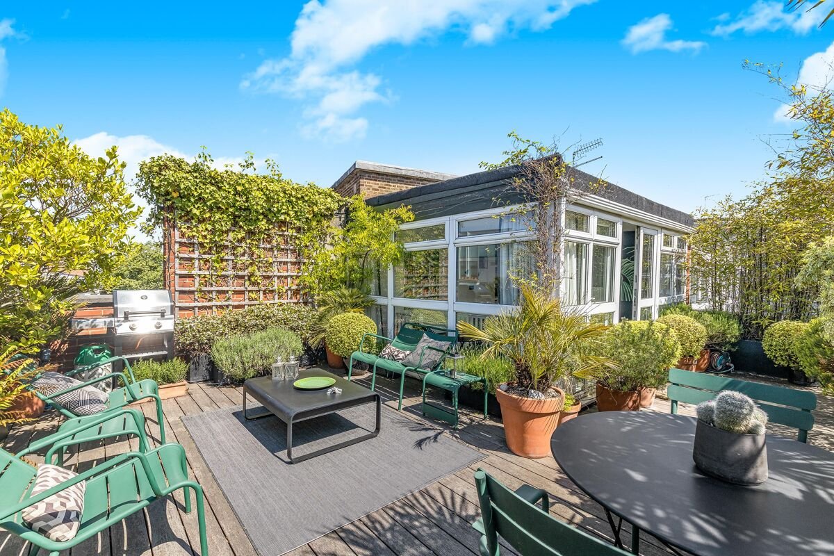3 bedroom penthouse in Goswell Road