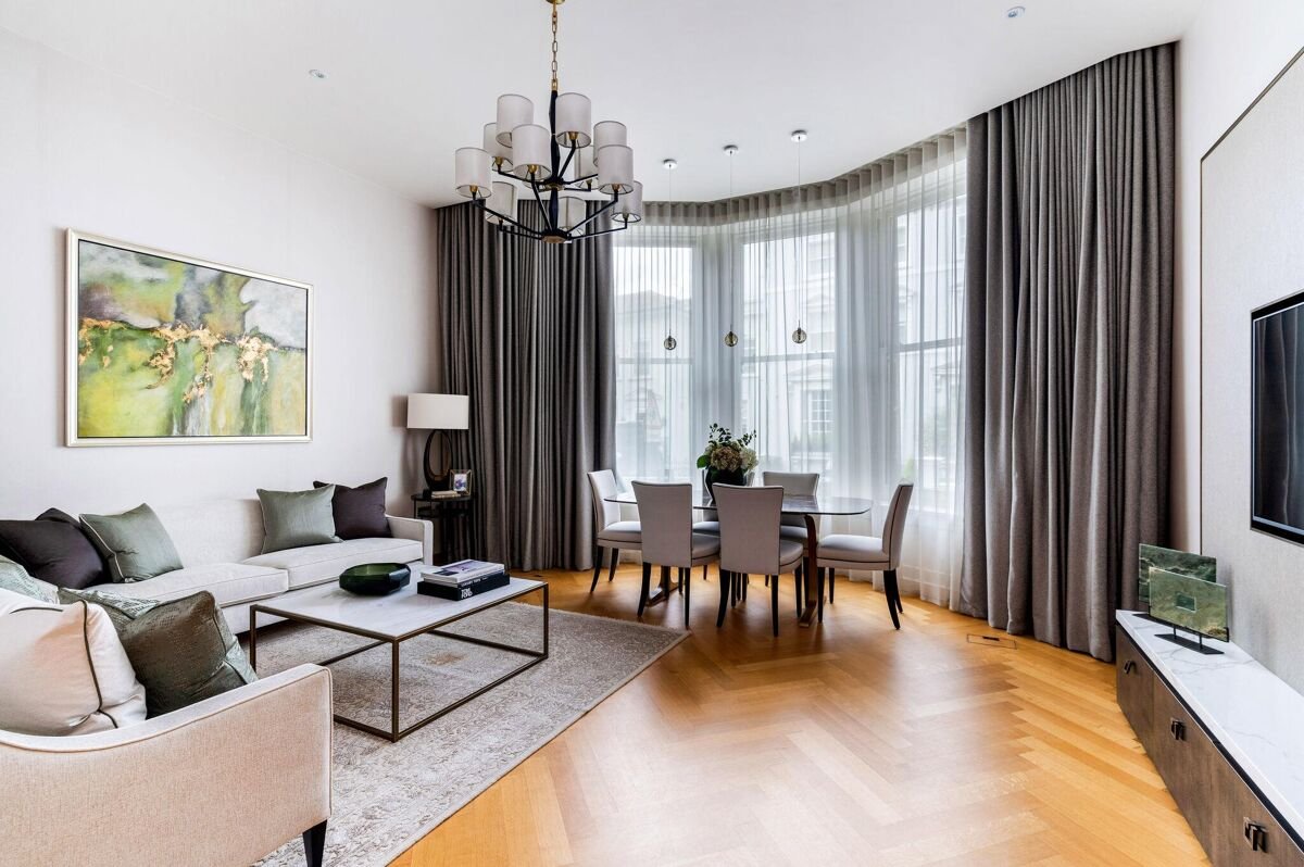 2 bedroom duplex in One Kensington Gardens