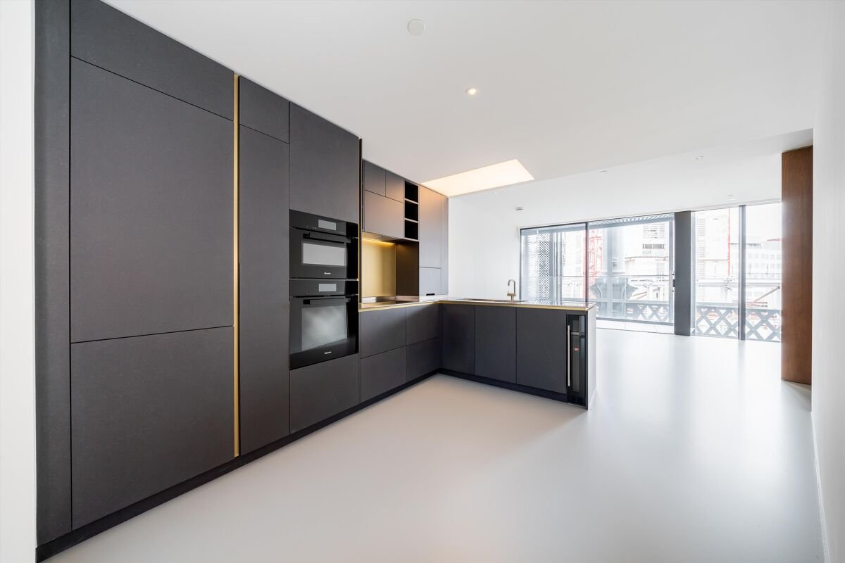 1 bedroom flat in Lewis Cubitt Square