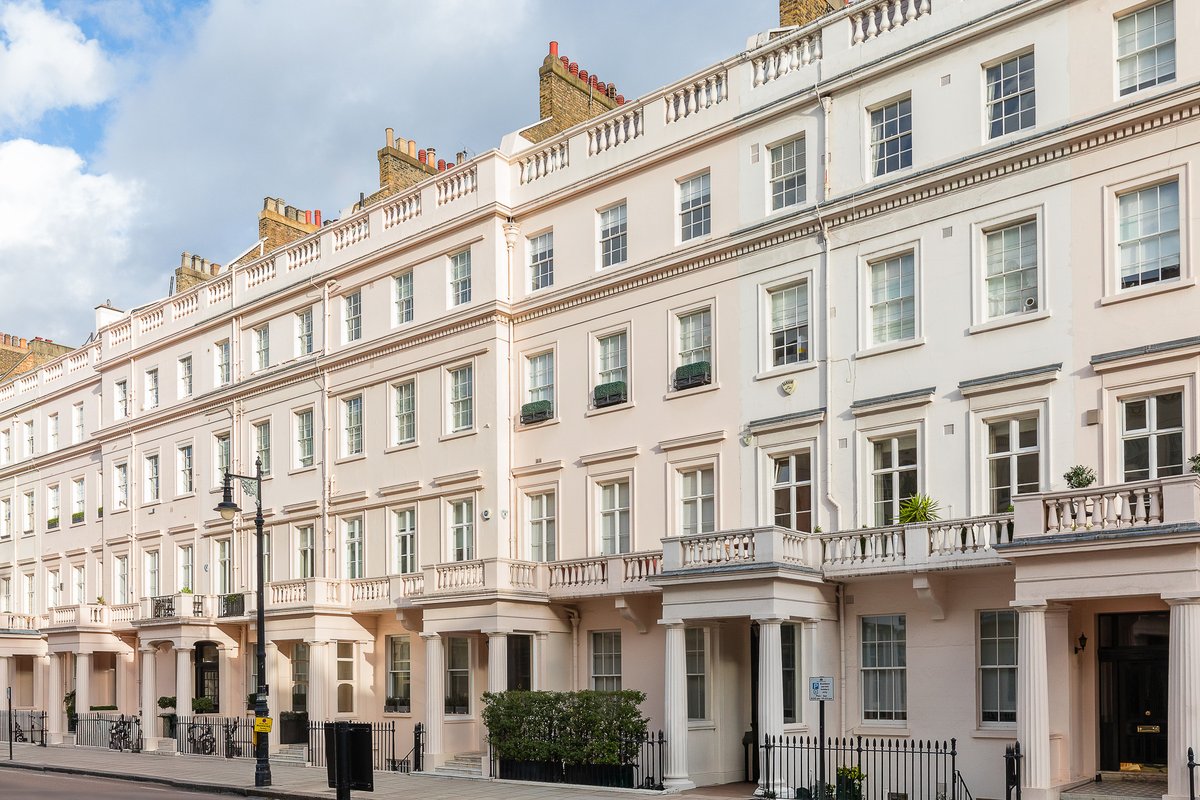 3 bedroom flat in London • Leasehold