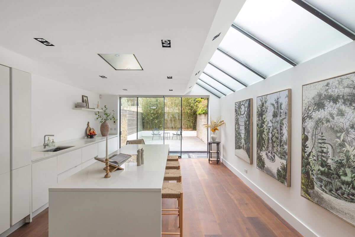 4 bedroom house in Beltran Road