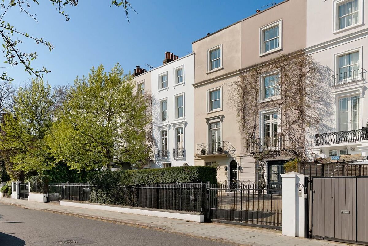 6 bedroom house in Old Church Street