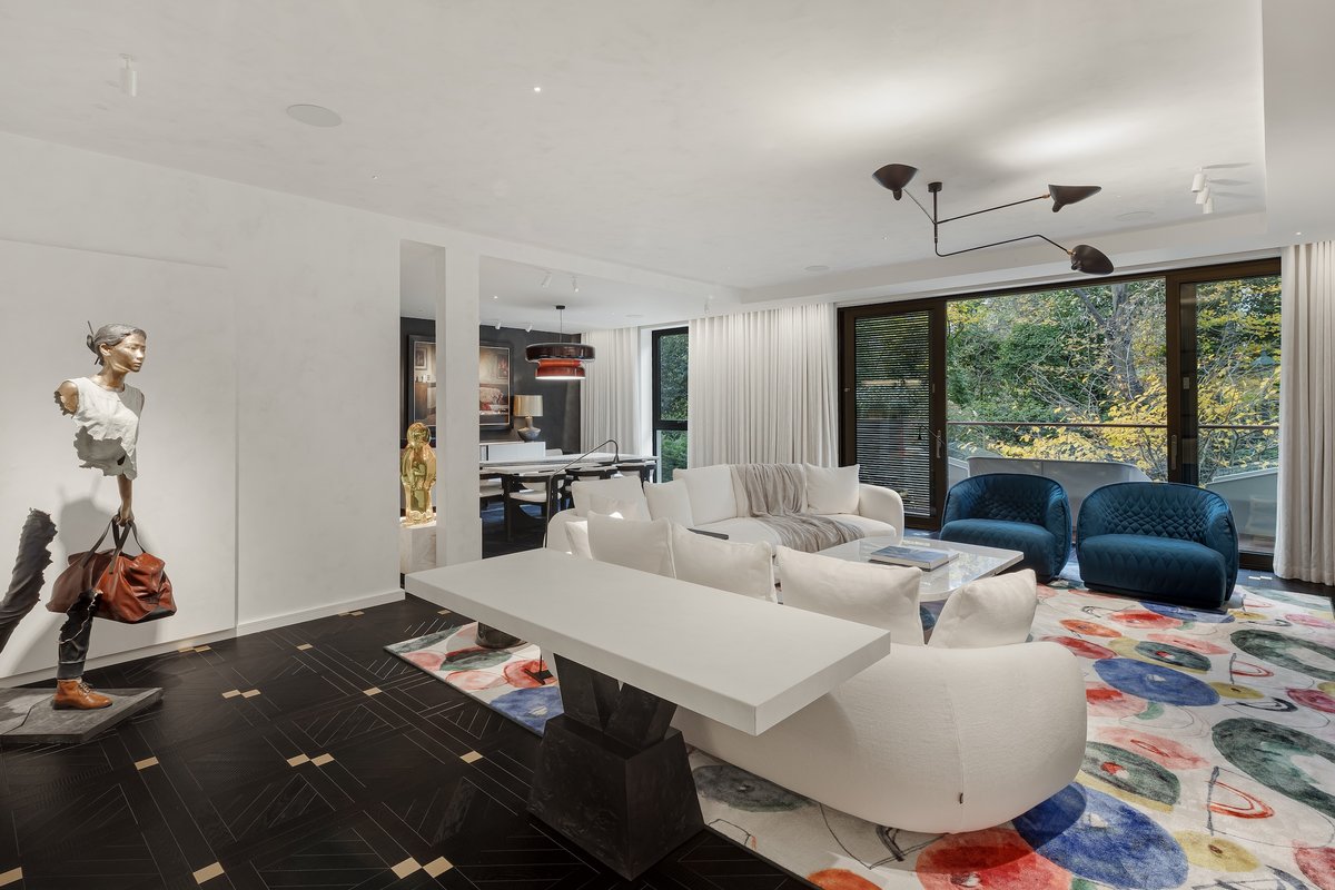 Holland Park apartment in an exceptional development