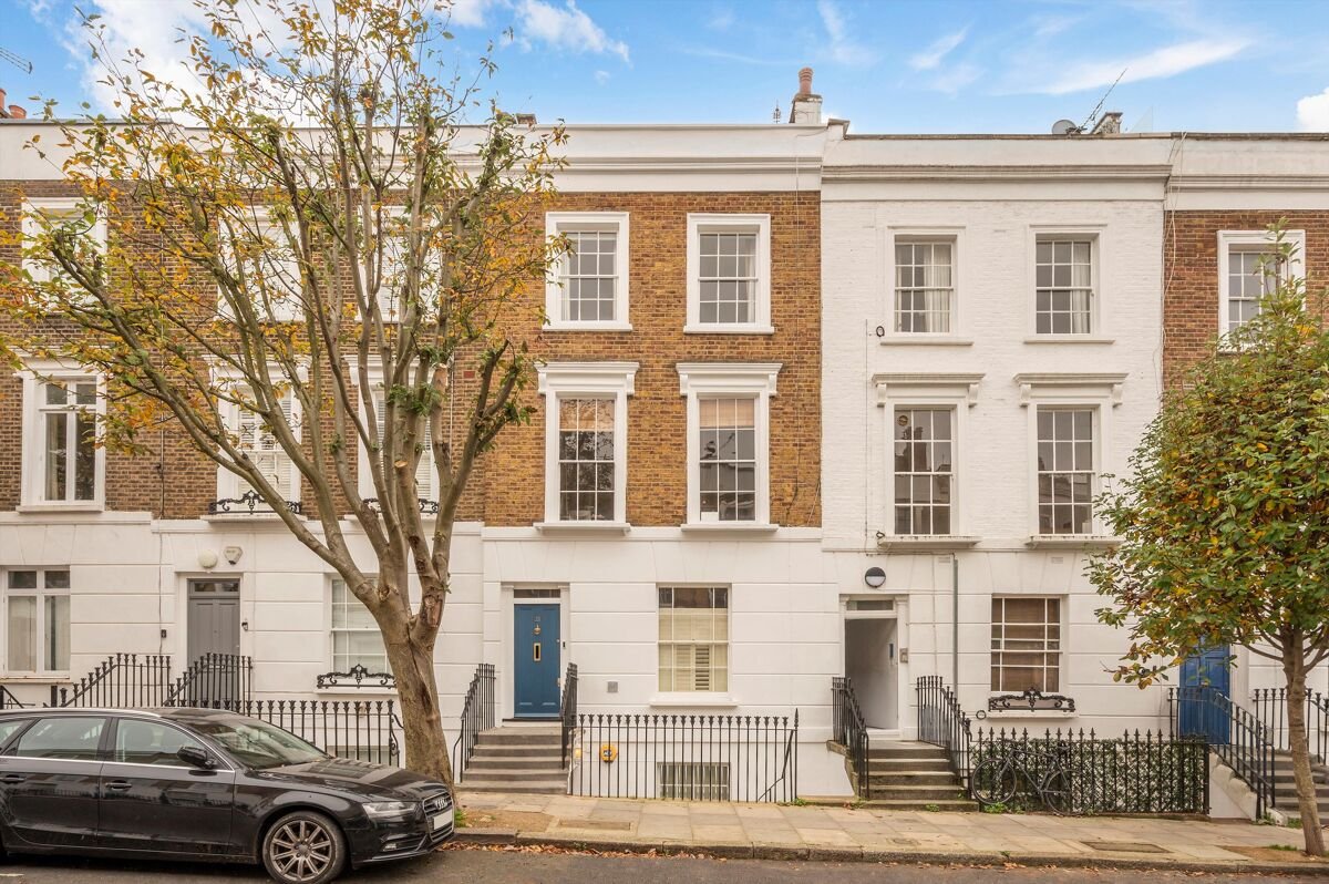 2 bedroom flat in Huntingdon Street