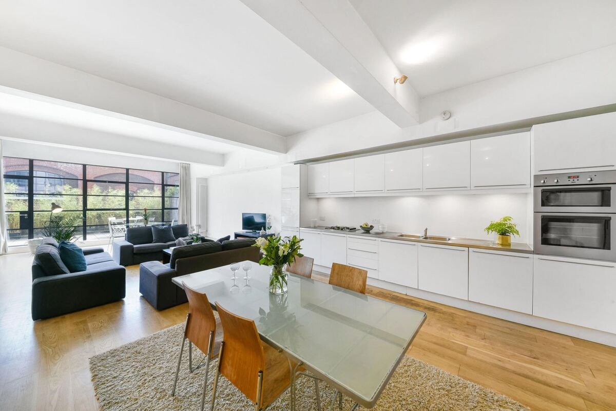 2 bedroom flat in York Central
