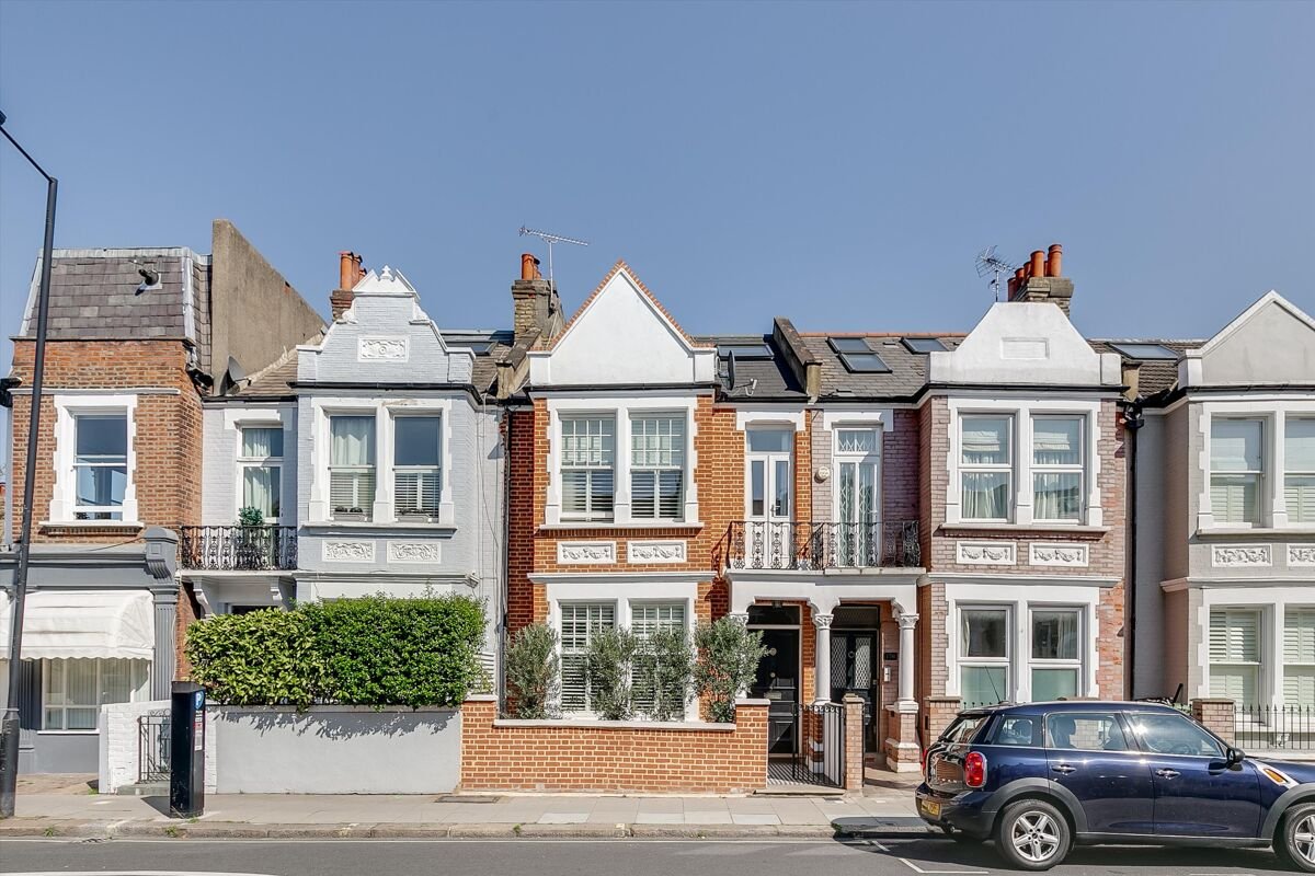 5 bedroom house in Munster Road