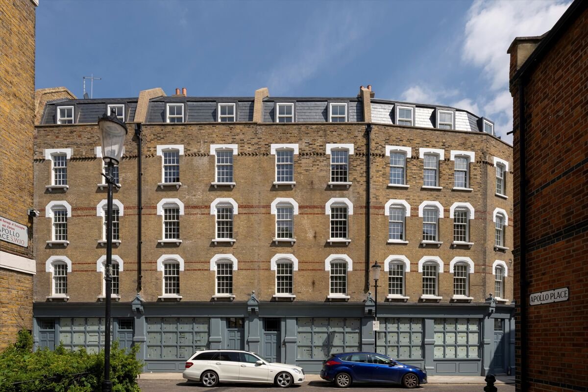 2 bedroom flat in The Cheyne Residences