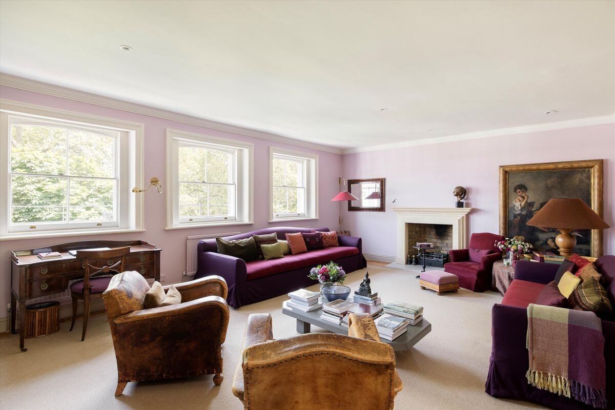 3 bedroom flat in Onslow Gardens