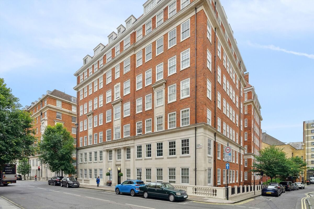 4 bedroom flat in George Street