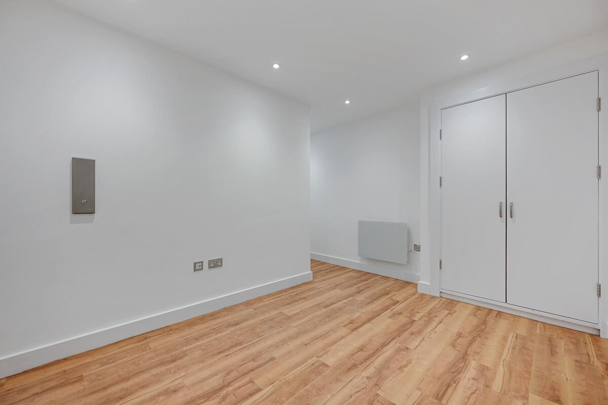 2 bedroom flat in Queen Anne Street