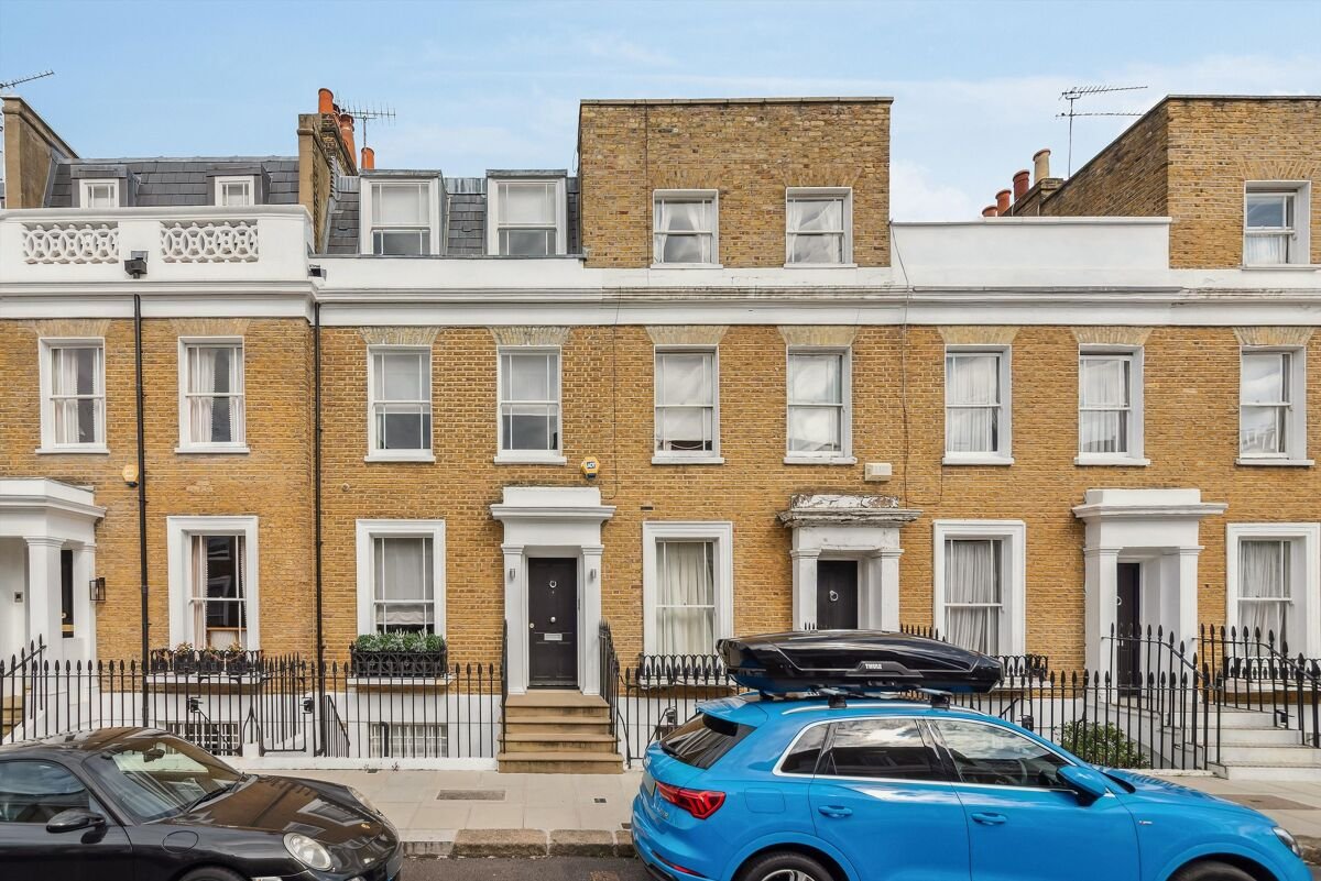 3 bedroom house in Ovington Street