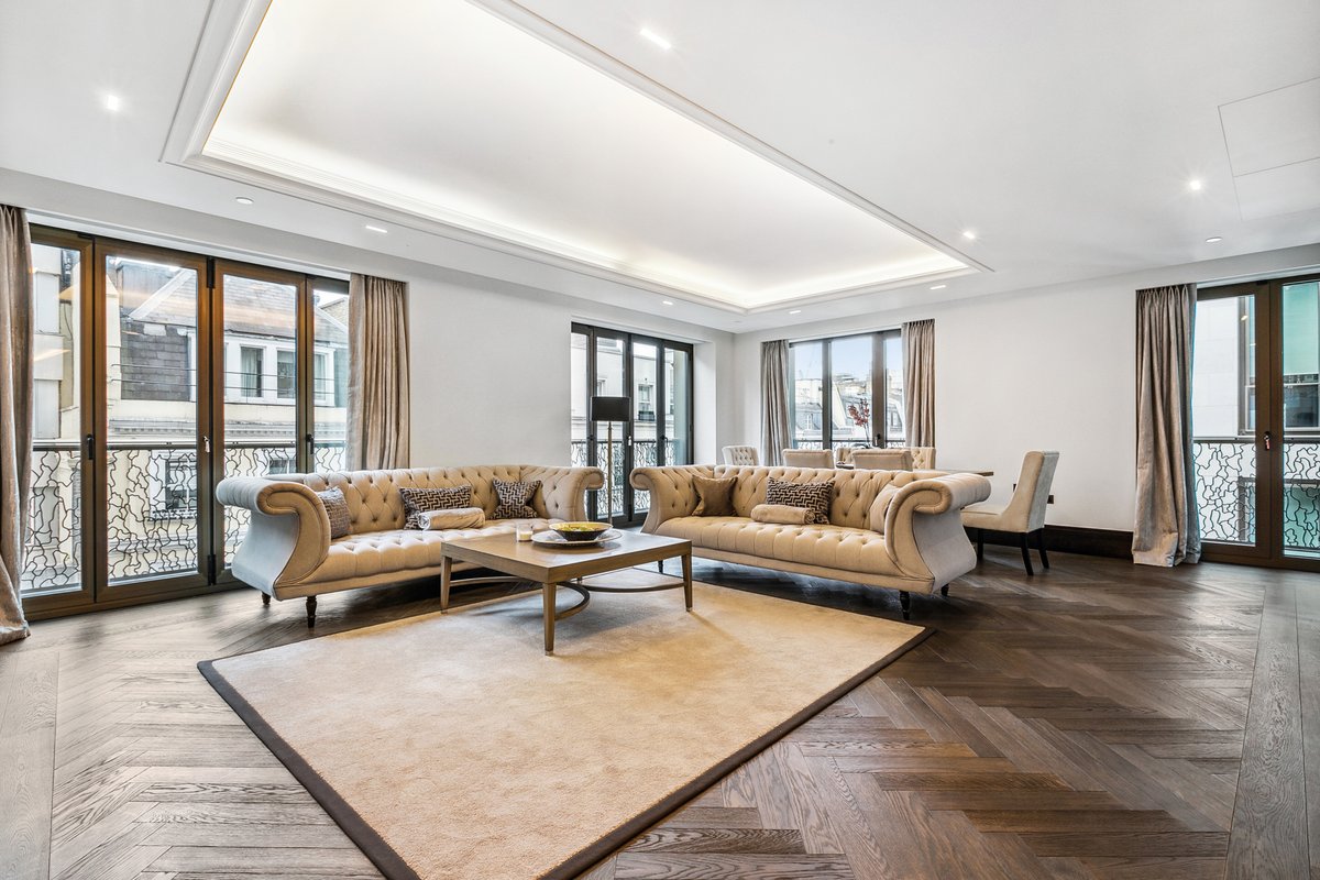 Luxury flat in Mayfair overlooking Green Park