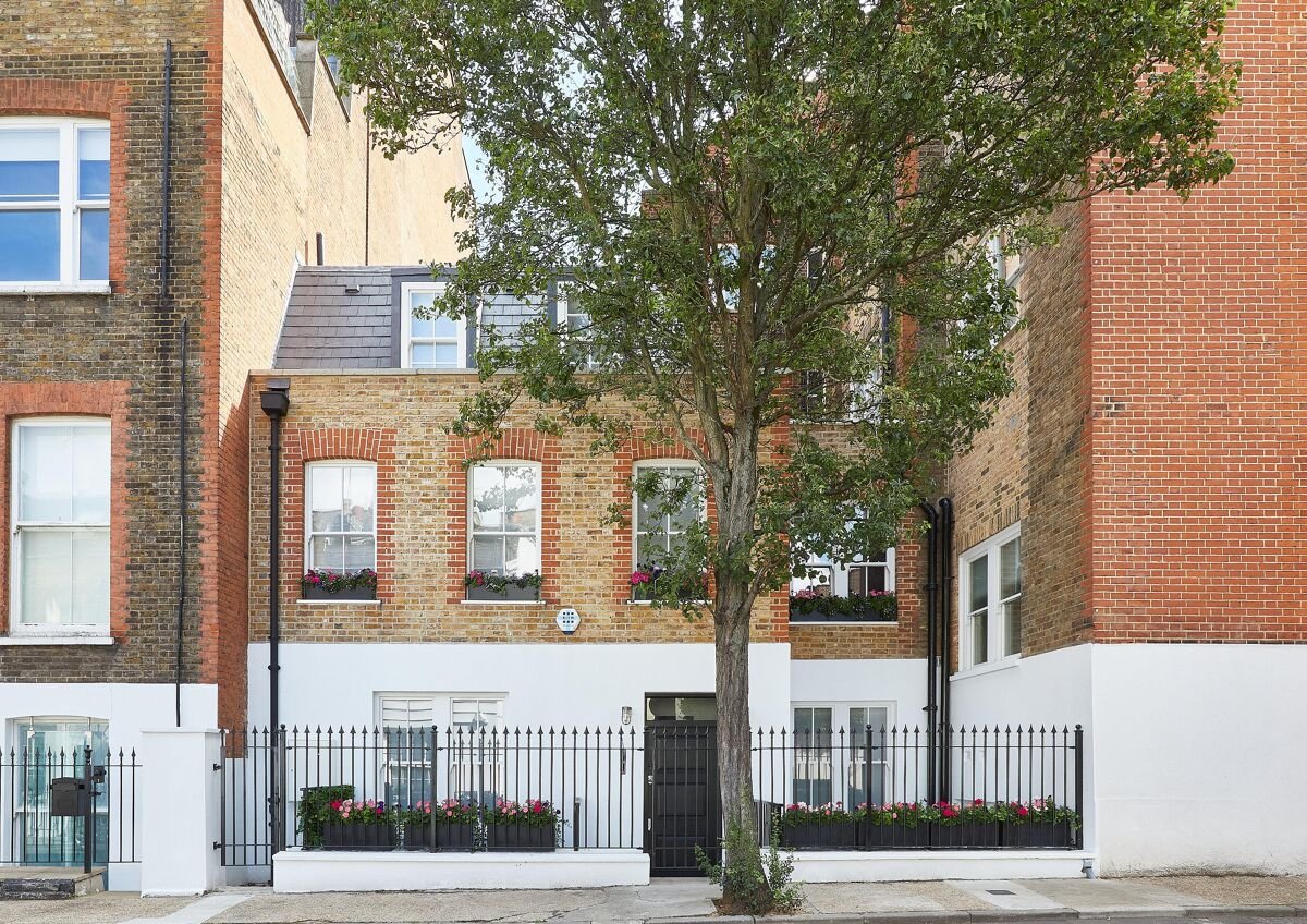 4 bedroom house in Palace Court