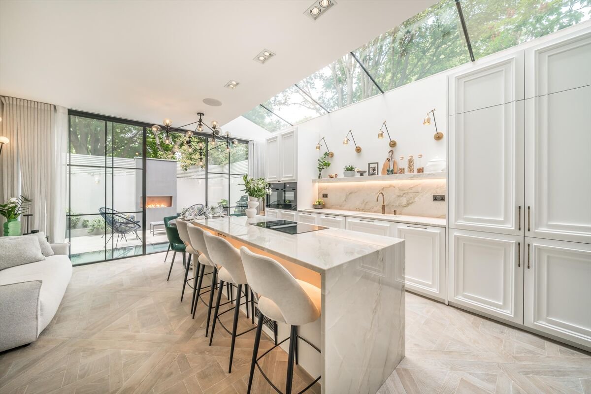 5 bedroom house in Uverdale Road