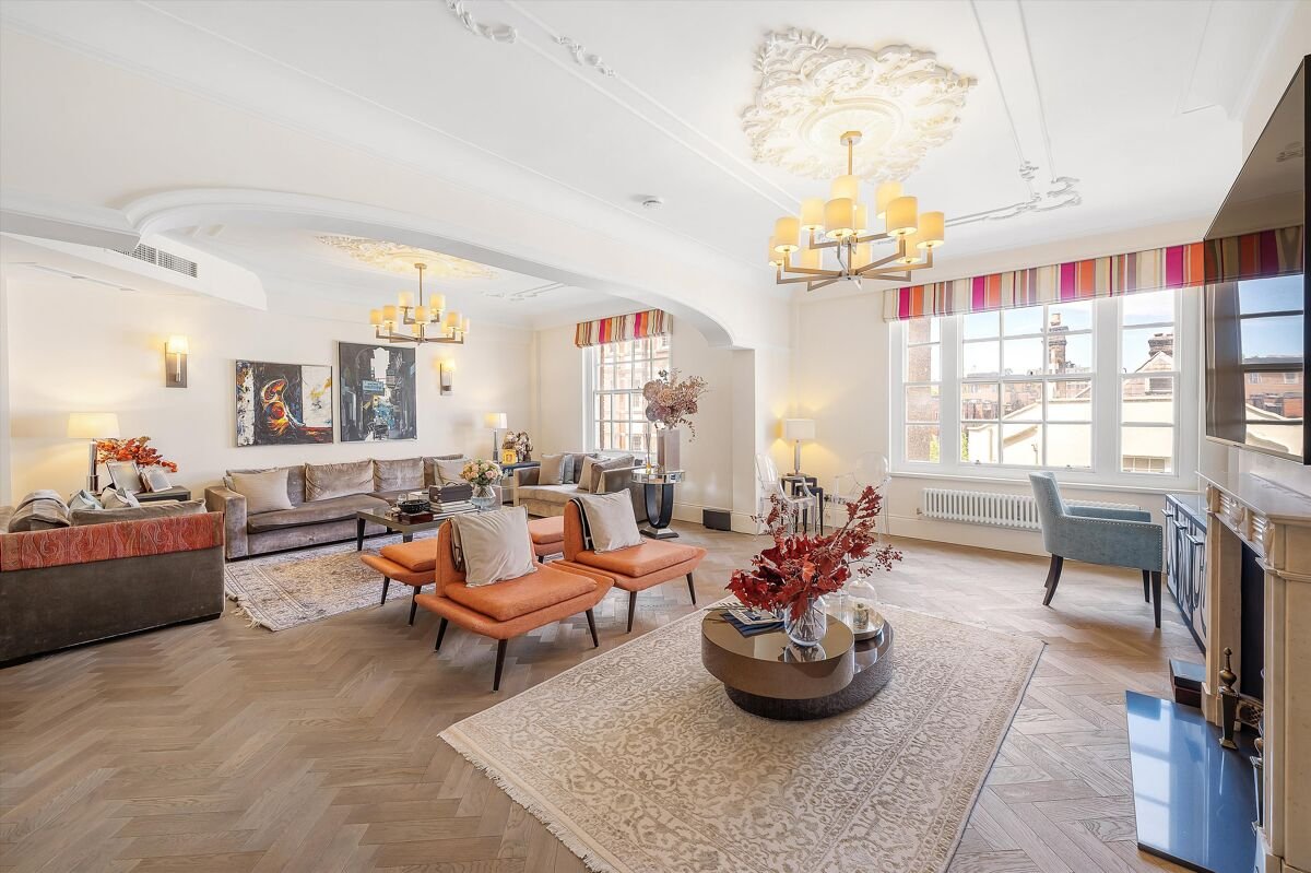 5 bedroom flat in George Street