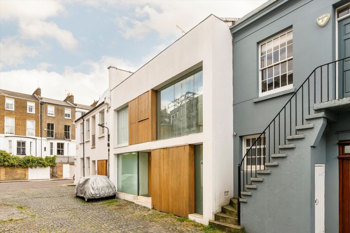 2 bedroom house in Norland Place