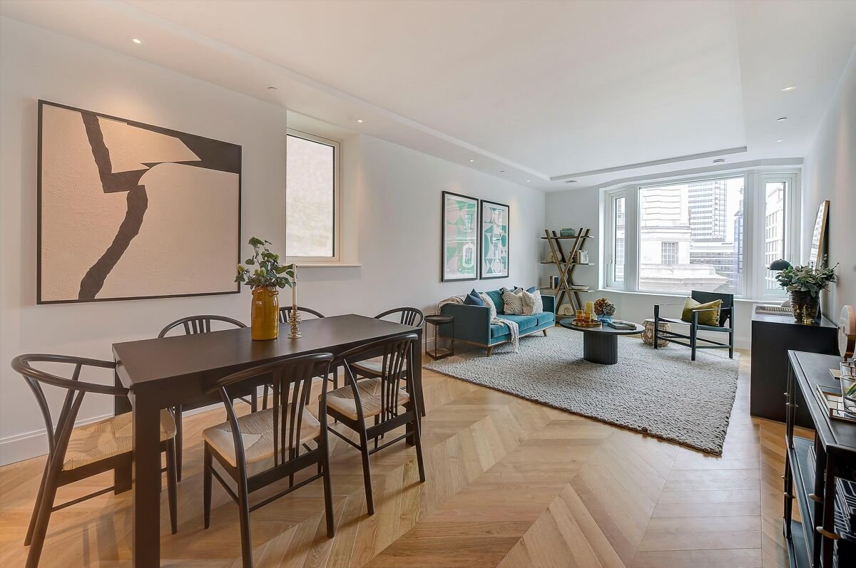 2 bedroom flat in The Quarter