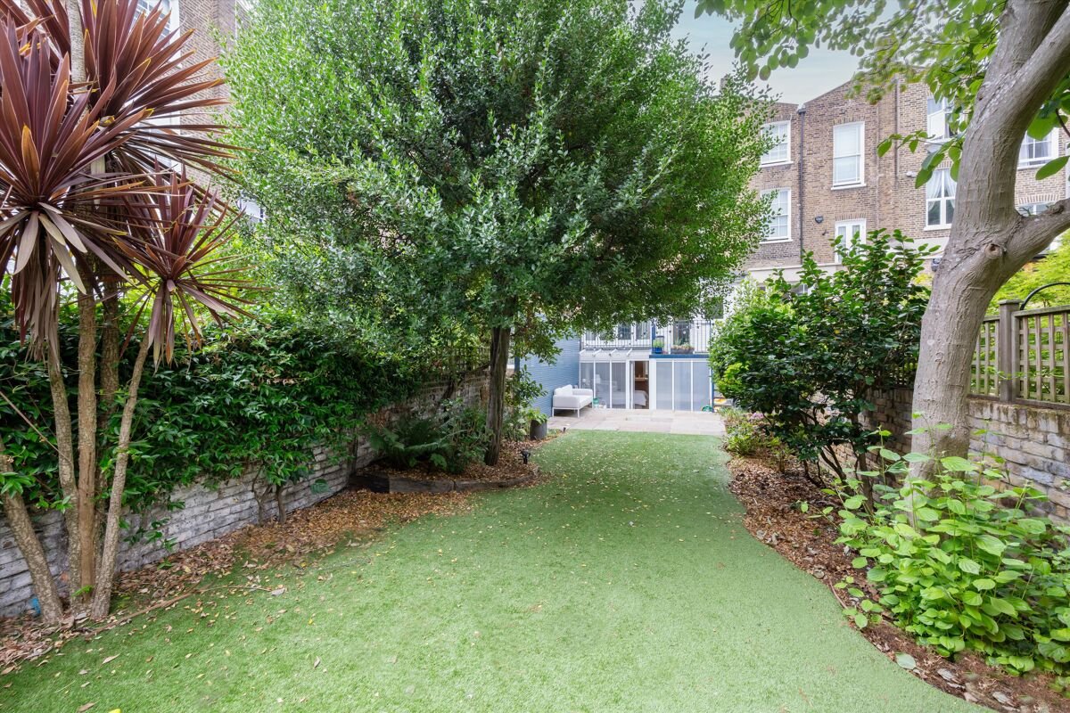3 bedroom duplex in Fitzroy Road