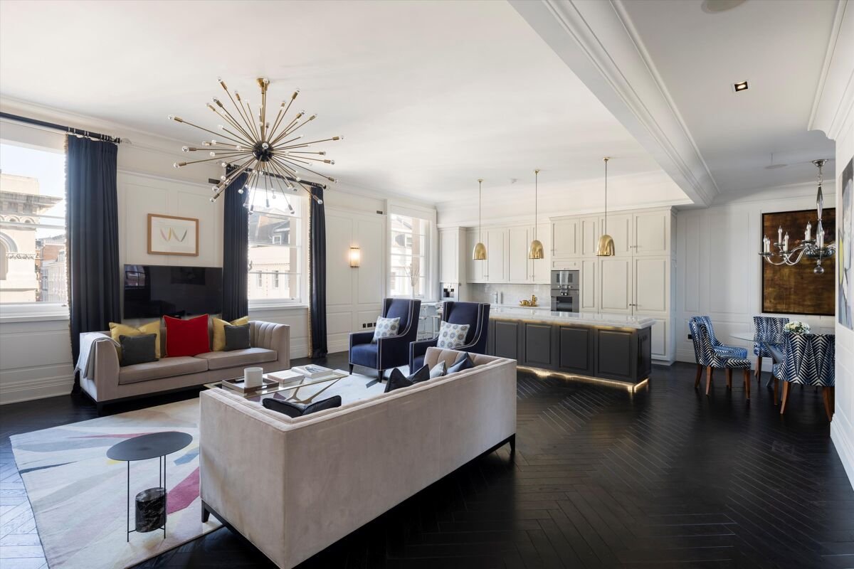2 bedroom flat in Bedford Street