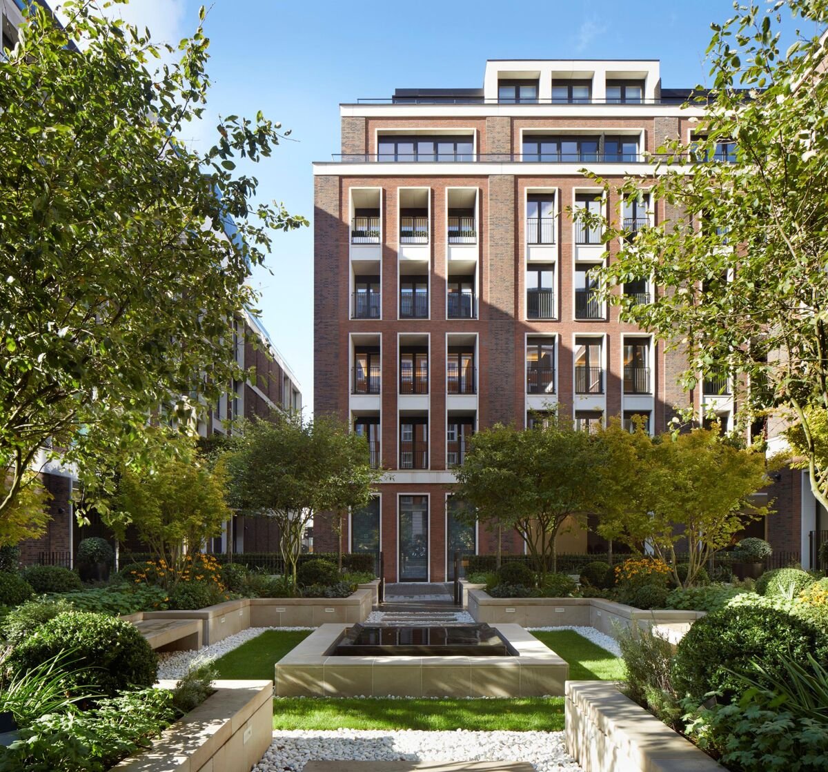 Lancer Square, Kensington Church St, Kensington, London, W8 4LD