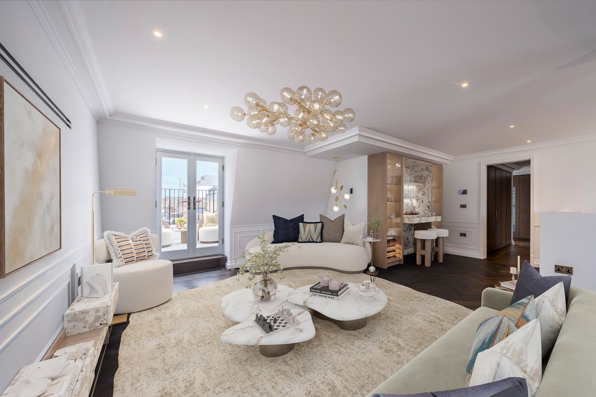3 bedroom flat in London • Leasehold