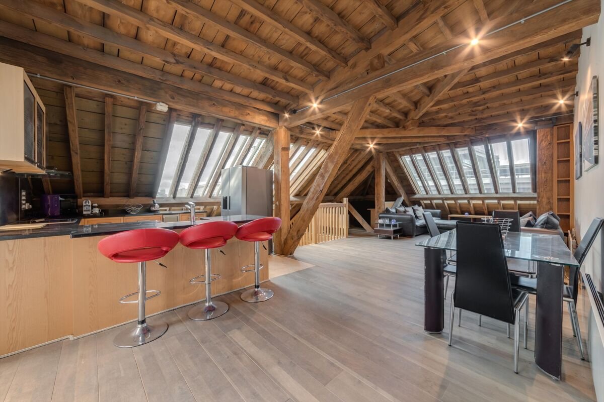 3 bedroom penthouse in Port East Apartments