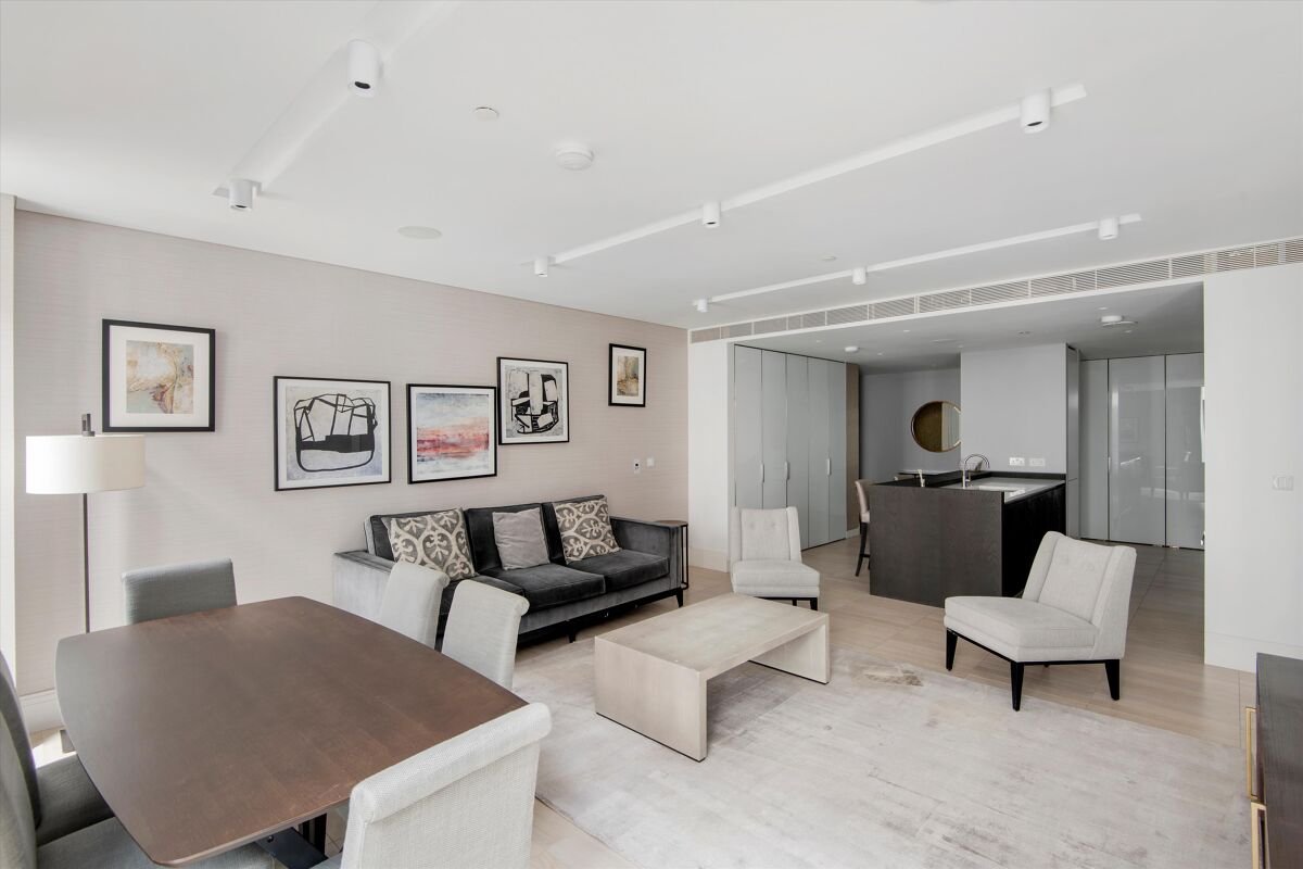 1 bedroom flat in Cork Street
