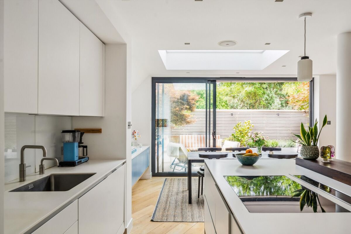 4 bedroom mews house in Ambrose Mews