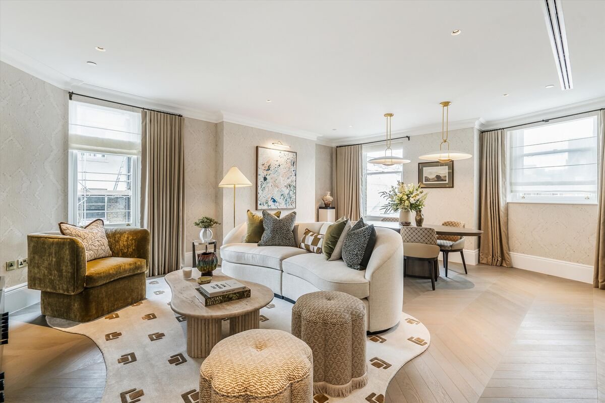 2 bedroom flat in Allen House